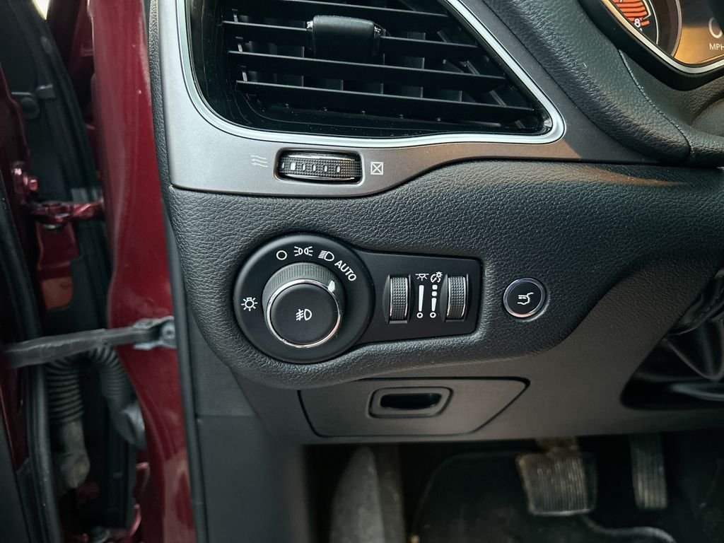 Used 2019 Red Jeep Limited image 21