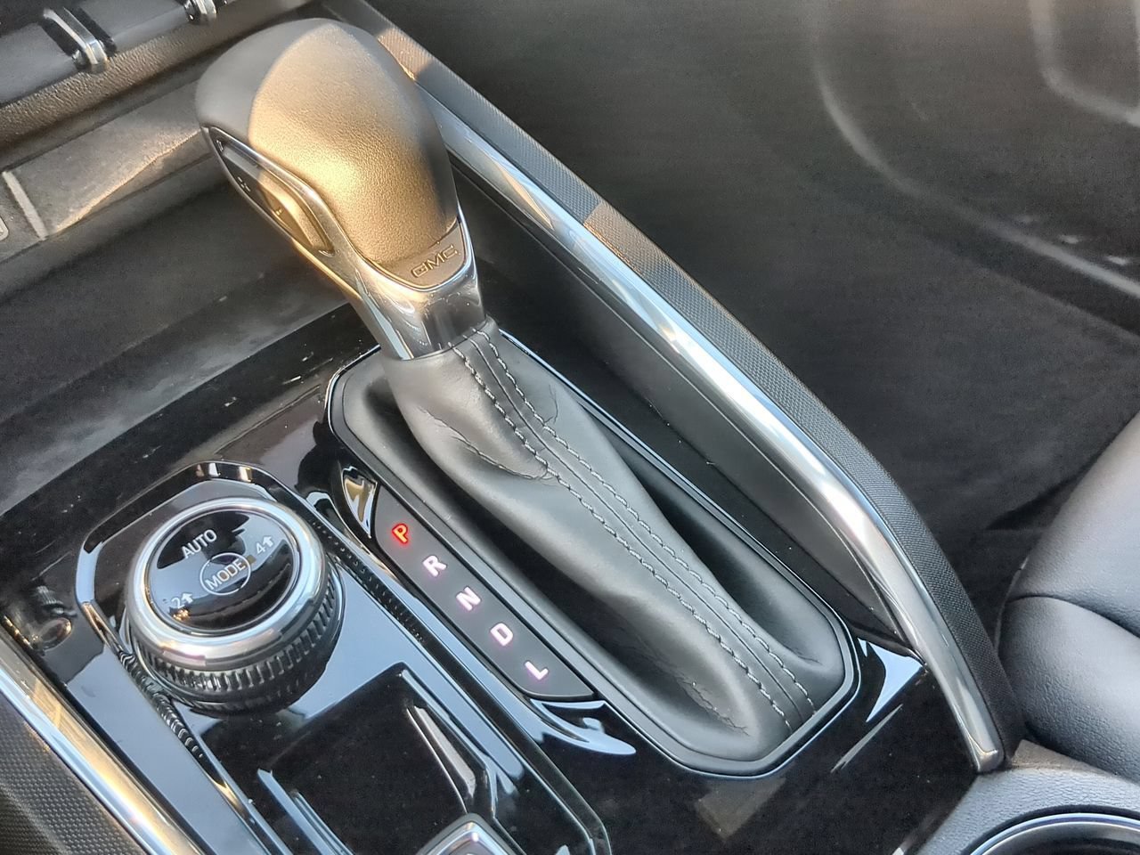New 2026 Onyx Black GMC Elevation image 16
