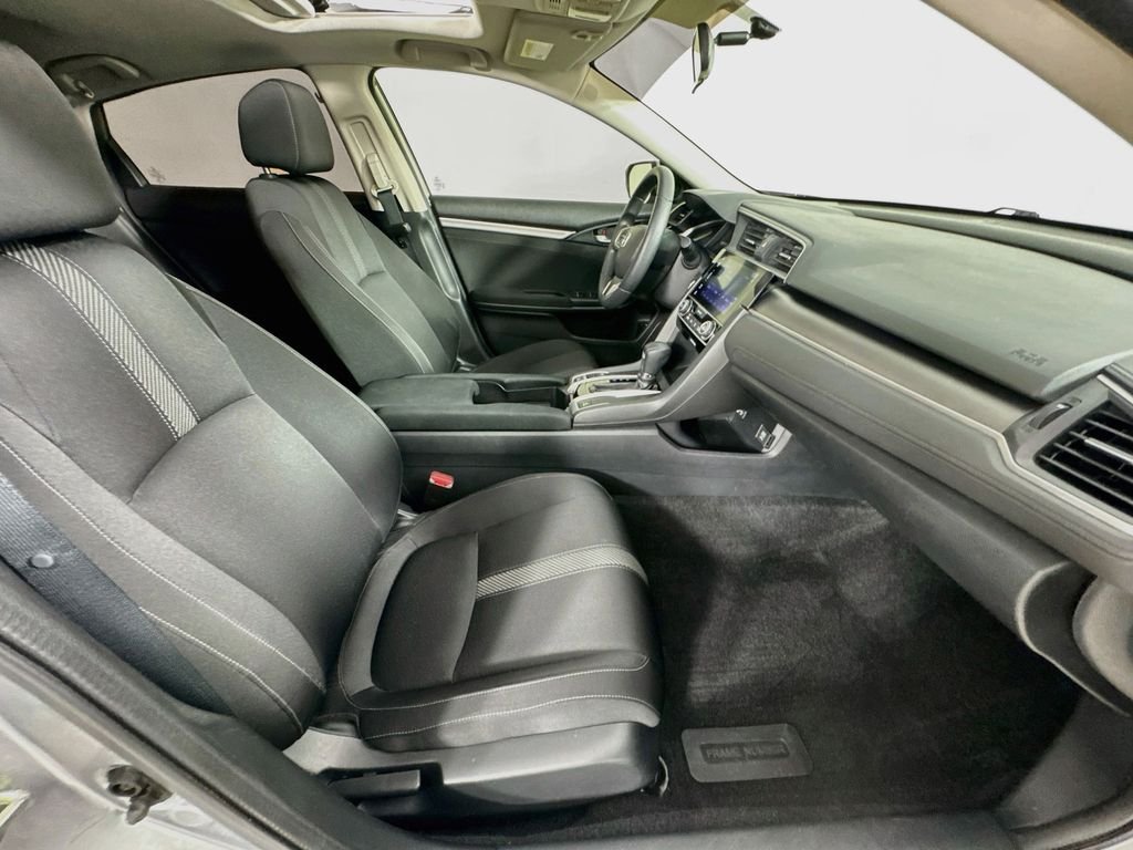 Used 2016 Silver Honda EX image 33