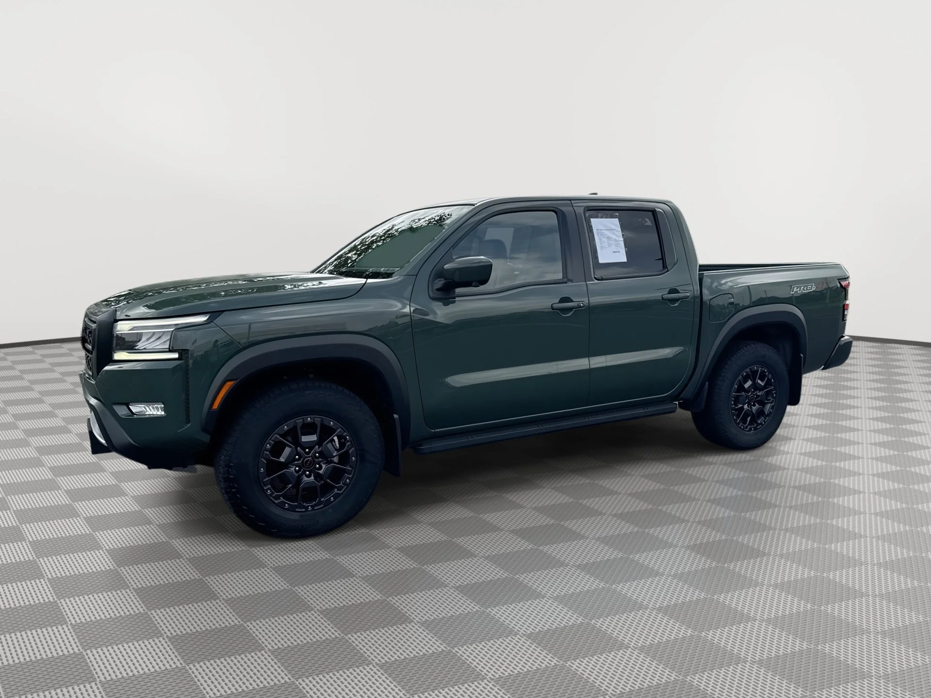 2023 Nissan Frontier PRO-4X Crew Cab 4X4's photo