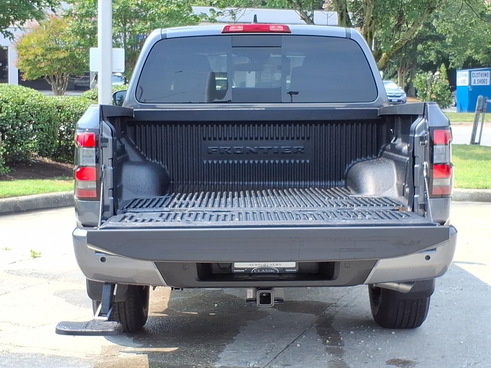 New 2026 Gun Metallic Nissan Crew Cab SV image 10
