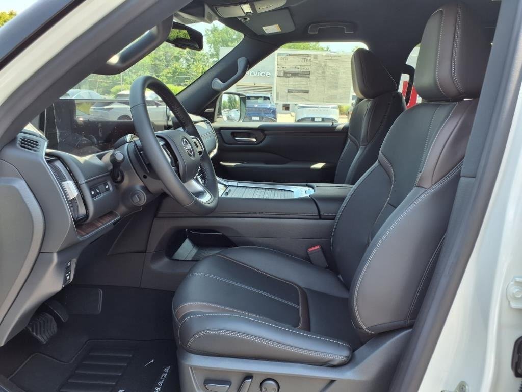 2025 Nissan Armada SL - Photo 11
