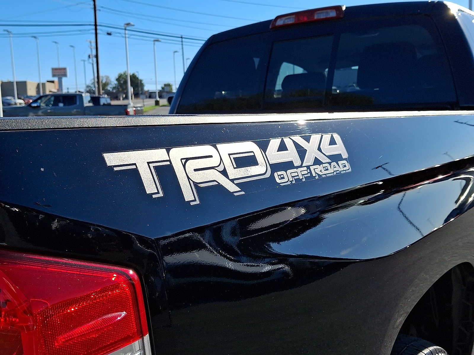 Used 2017 Black Toyota SR5 image 34