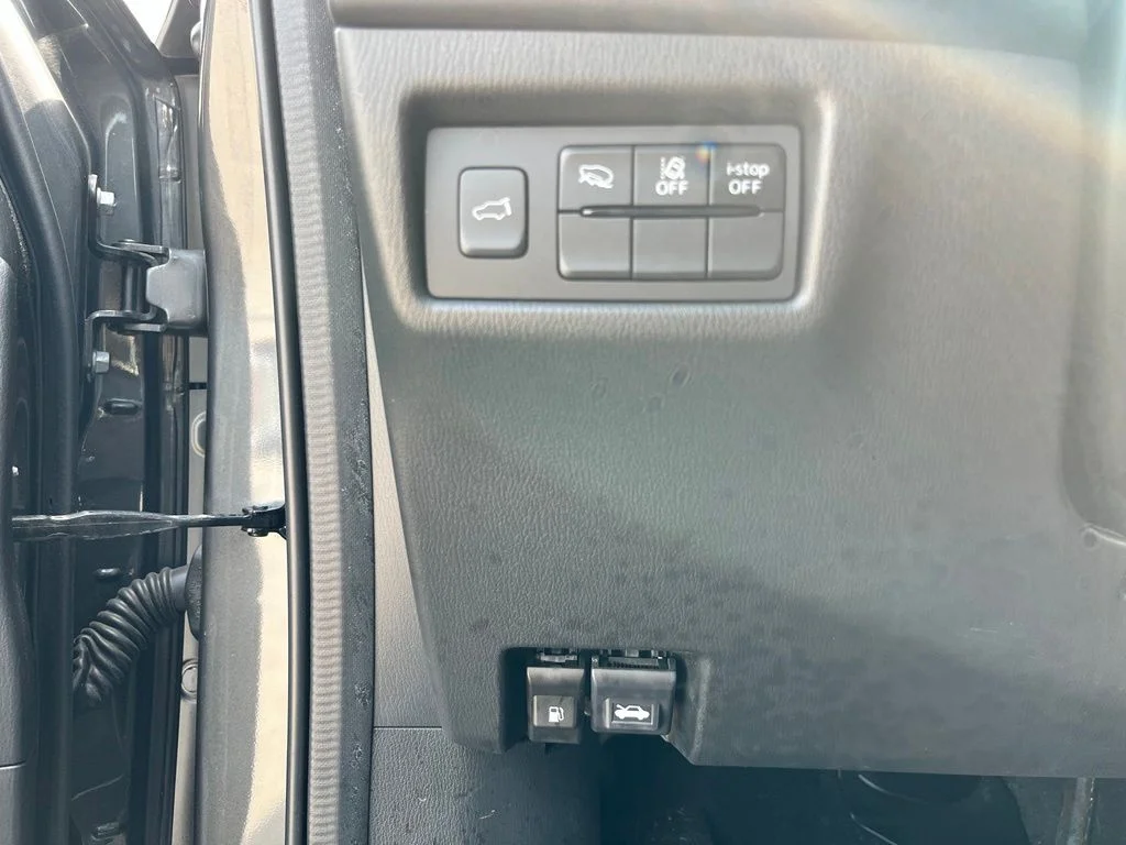 Used 2024 Gray Mazda 2.5 S Preferred Package image 17