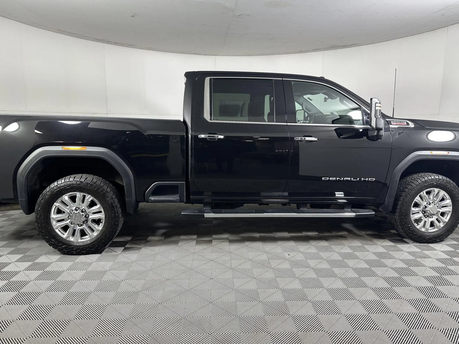 Used 2023 Ebony Twilight Metallic GMC Denali image 20