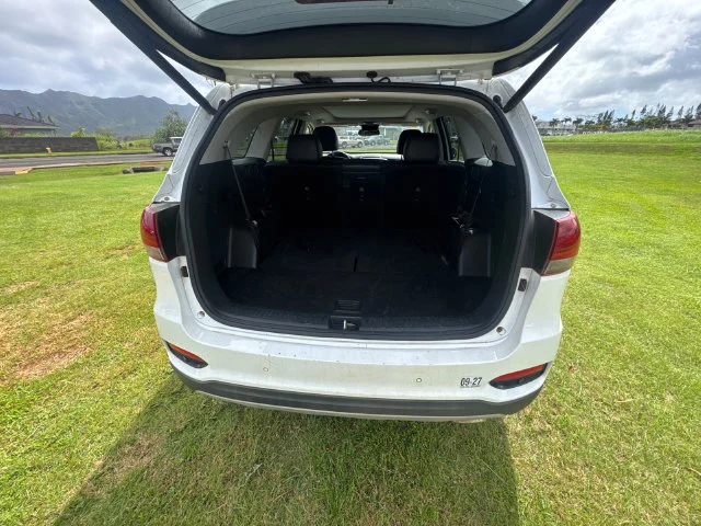 Used 2020 White Kia EX image 18
