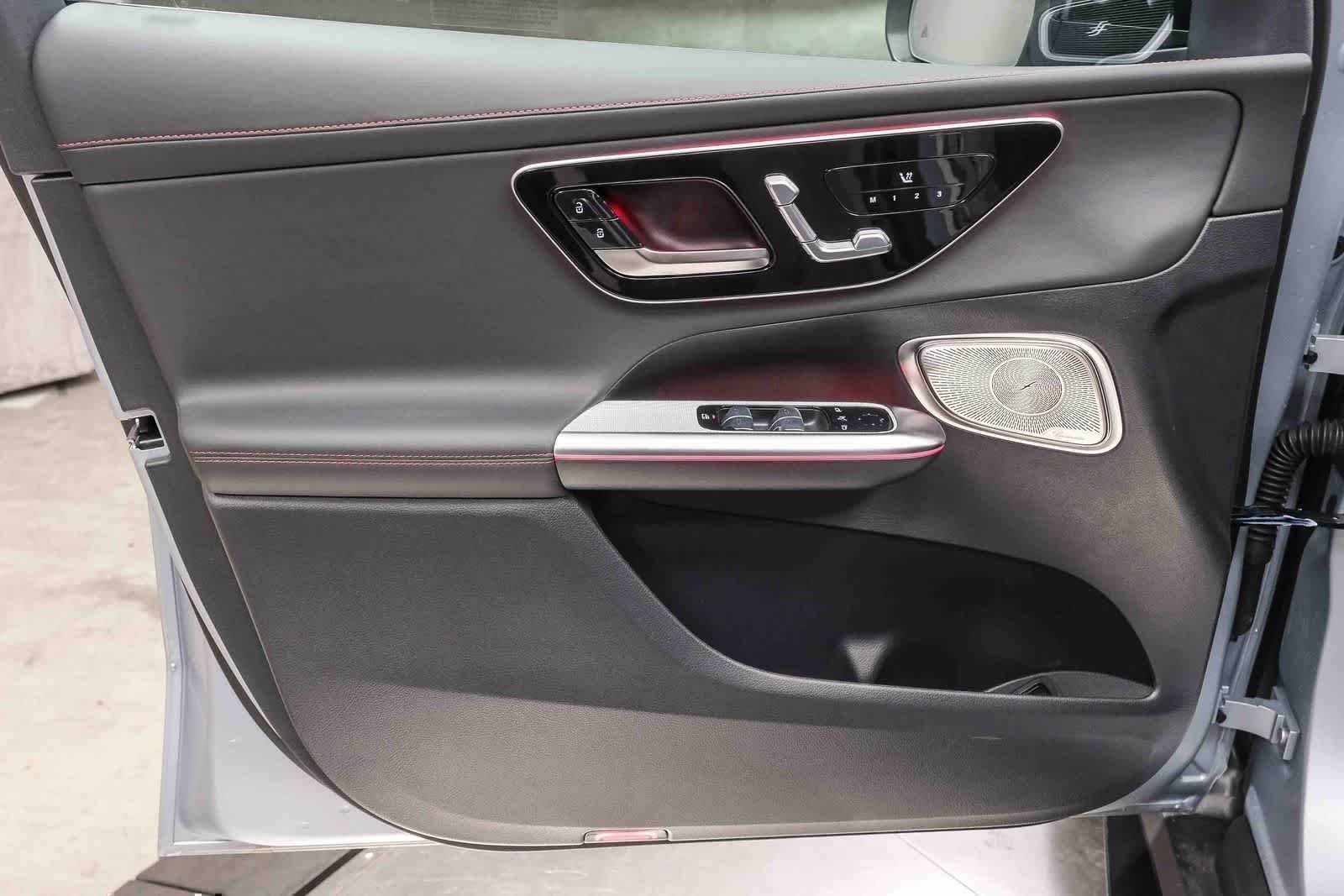 New 2026 MANUFAKTUR Cirrus Silver Magno Mercedes-Benz AMG® GLC 43 4MATIC Coupe image 67