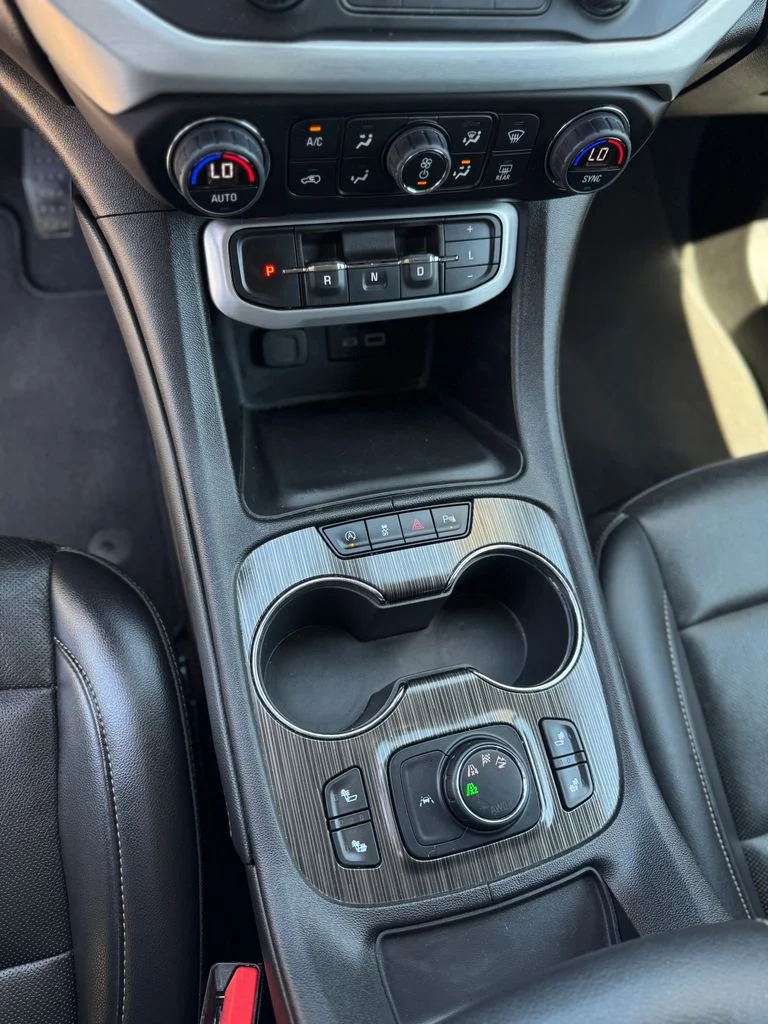 Used 2023 Summit White GMC SLT image 20