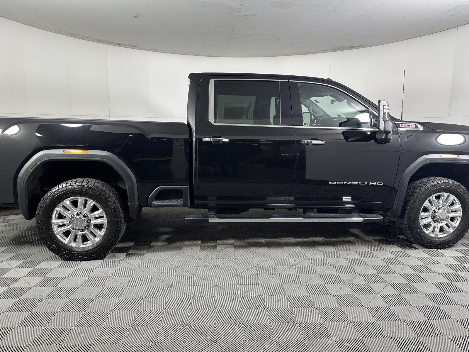 Used 2023 Ebony Twilight Metallic GMC Denali image 20