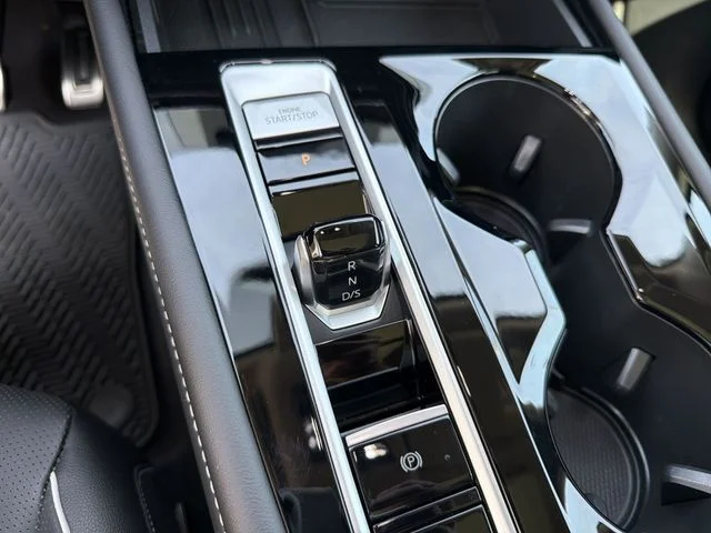 2026 Volkswagen Atlas SEL Premium R-Line - Photo 21