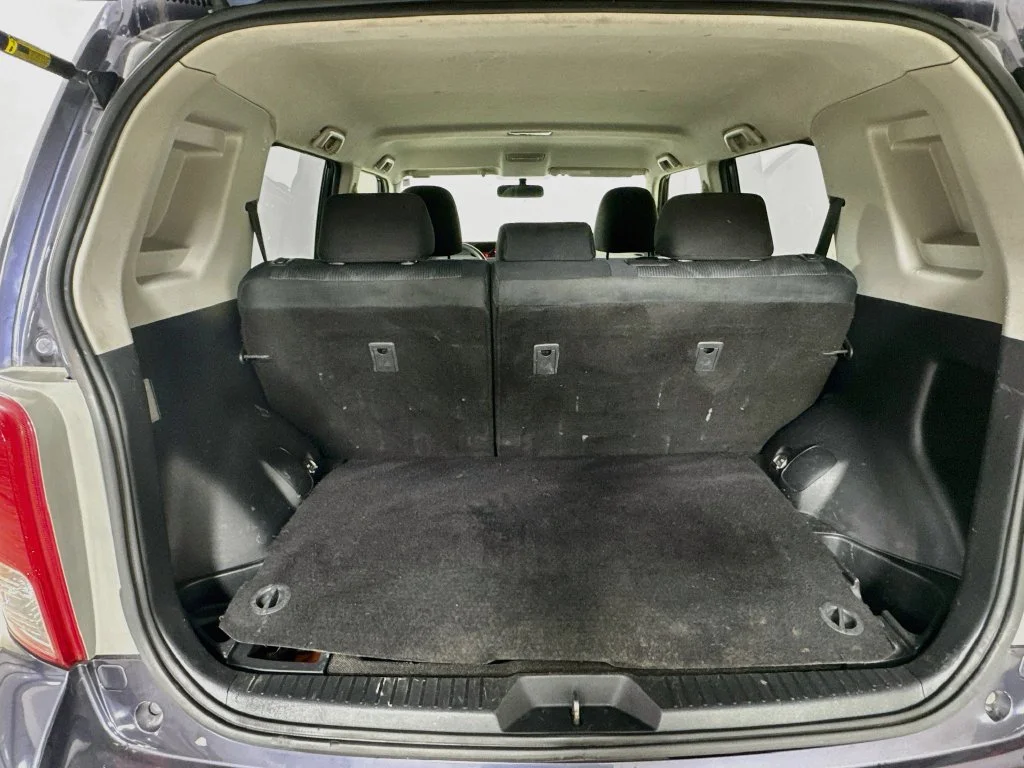Used 2012 Blue Scion Base image 26