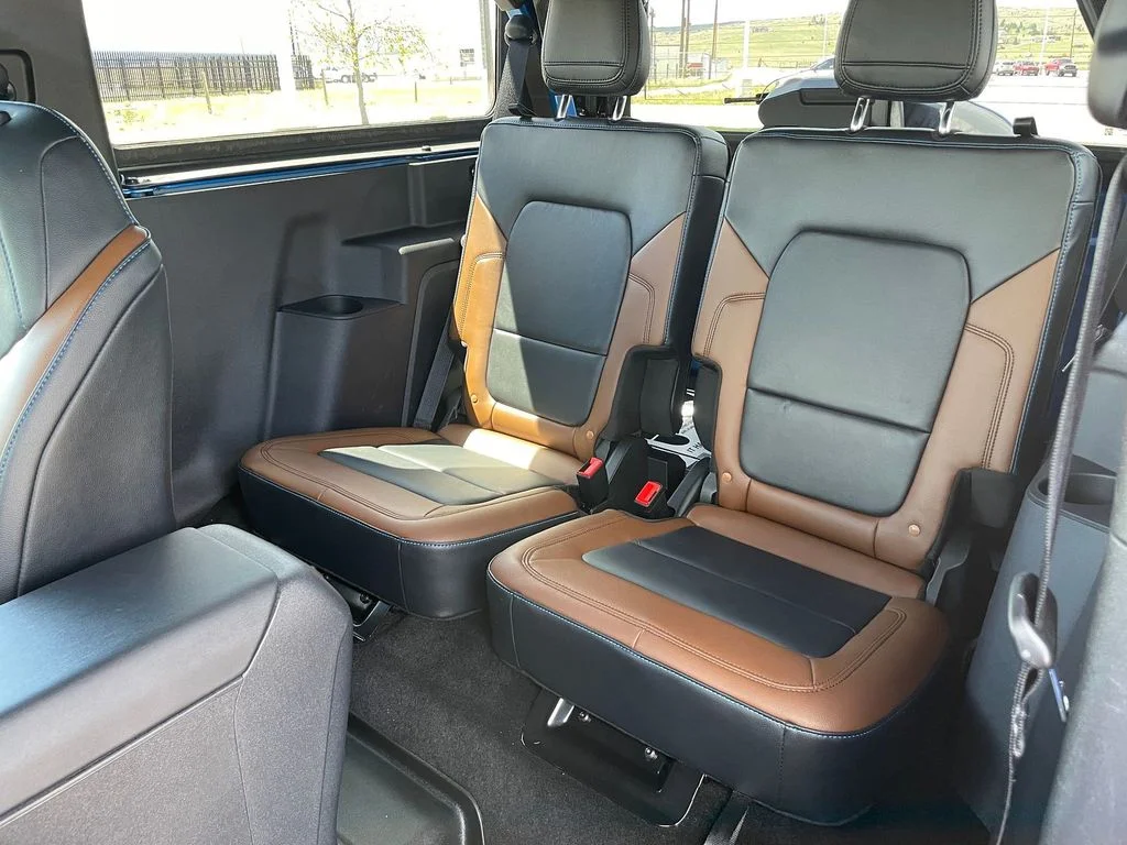 Used 2023 Velocity Blue Metallic Ford Outer Banks image 10