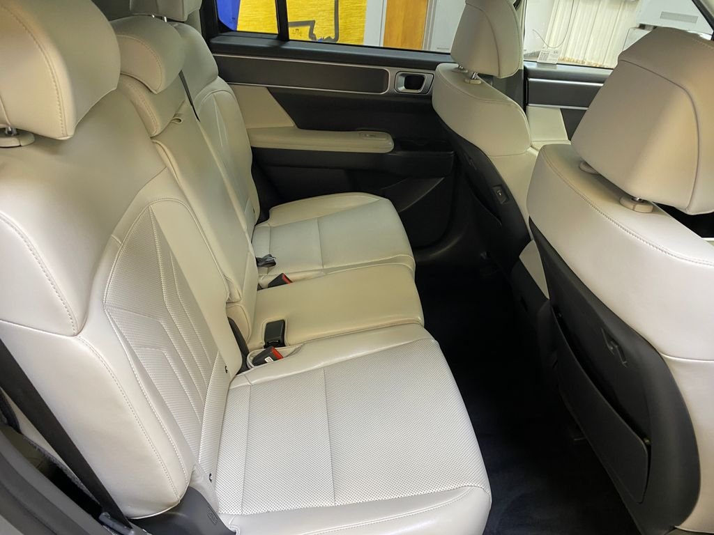 Used 2026 Silver Hyundai SEL image 27