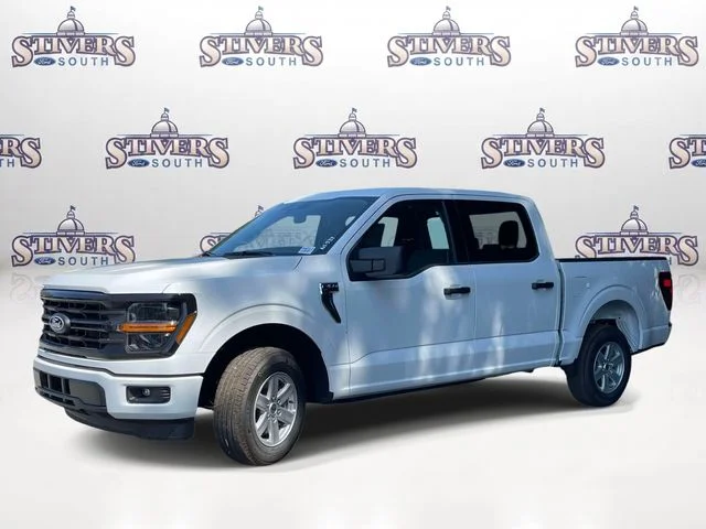 New 2026 White Ford XLT image 5