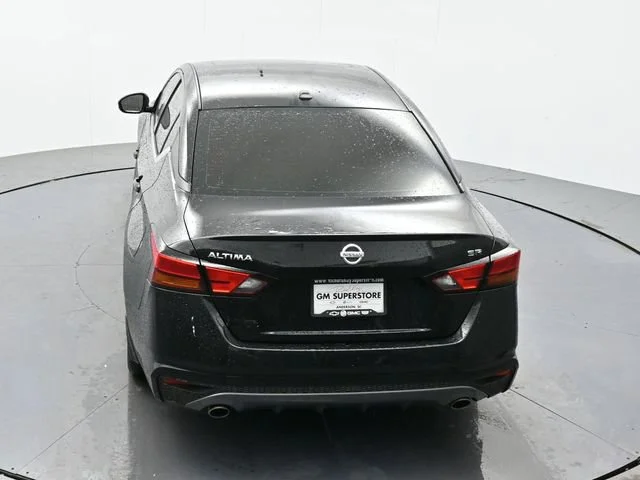 Used 2019 Super Black Nissan 2.5 SR image 22