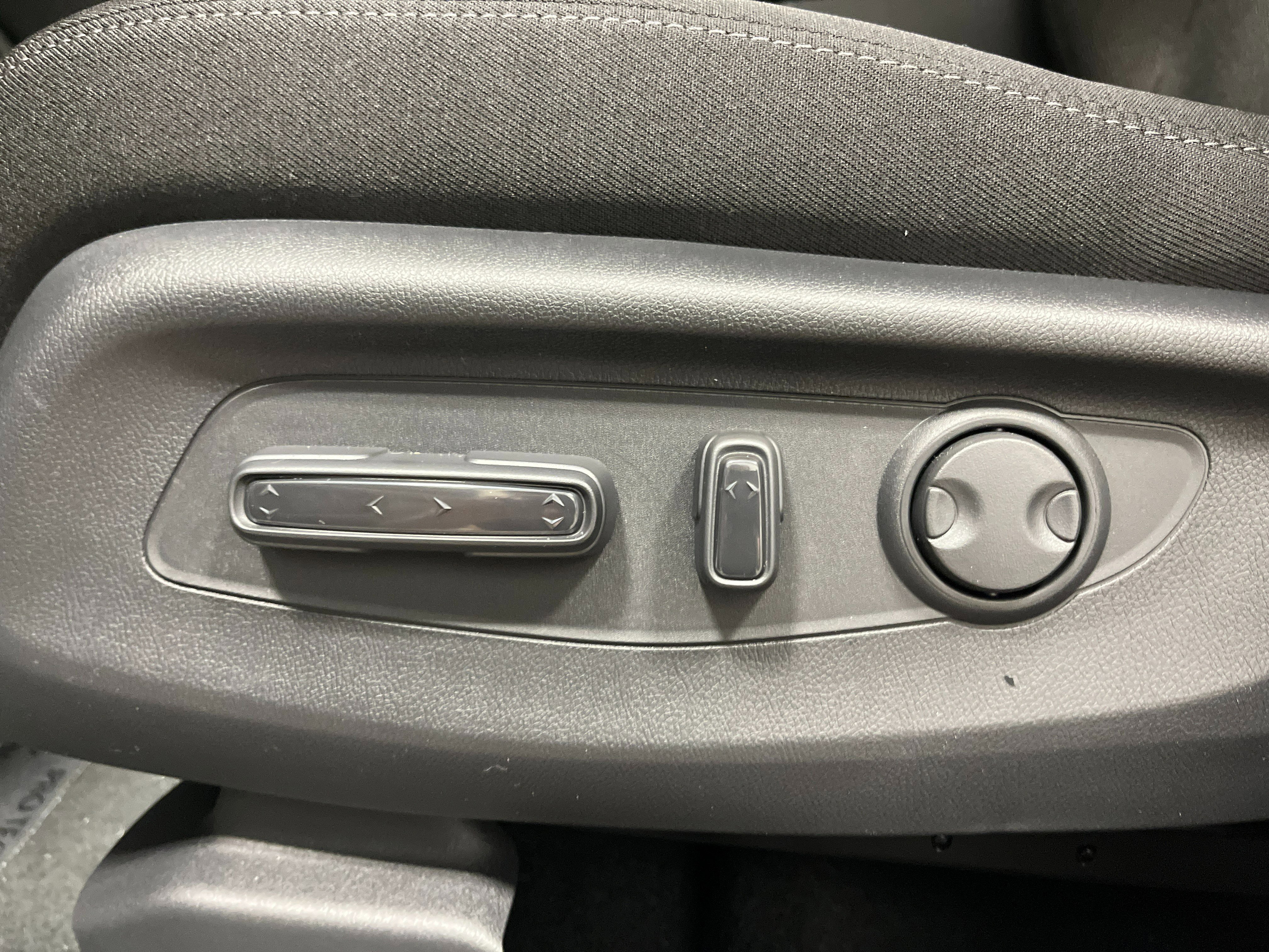 2026 Honda CR-V EX - Photo 13
