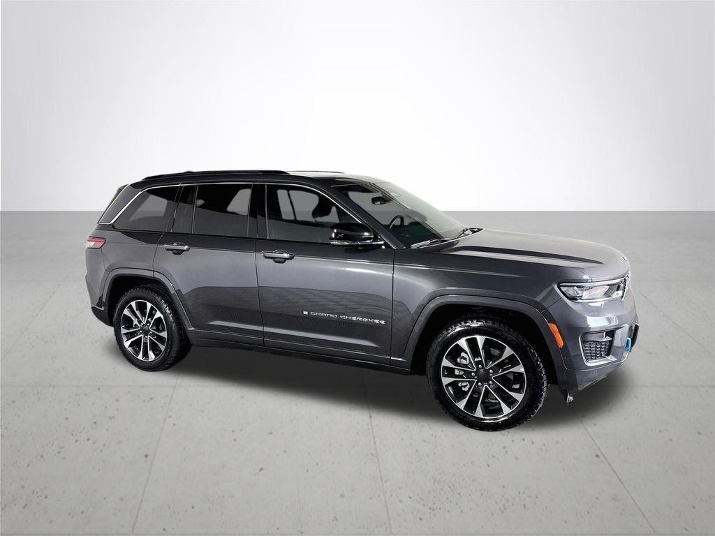 Certified Used 2023 Gray Jeep Overland 4xe image 5