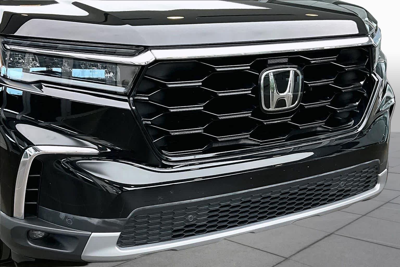 2024 Honda Pilot Touring - Photo 51