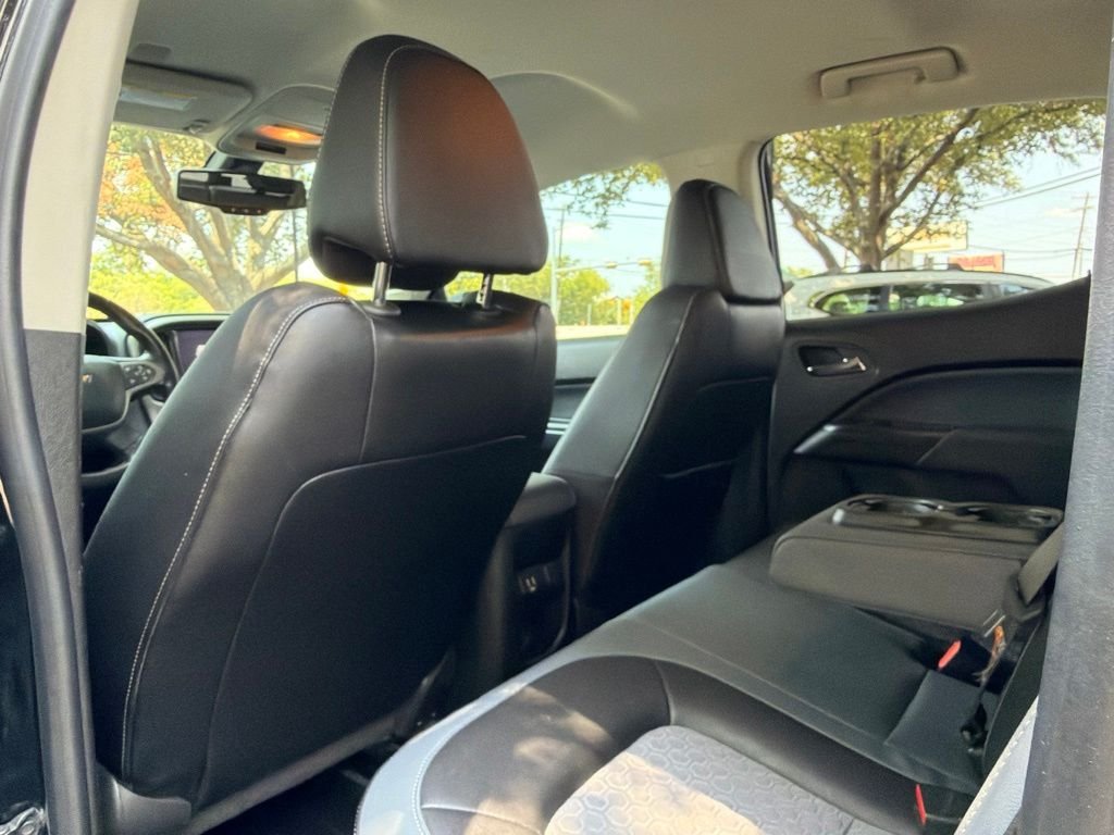 Used 2020 Black Chevrolet Z71 image 18