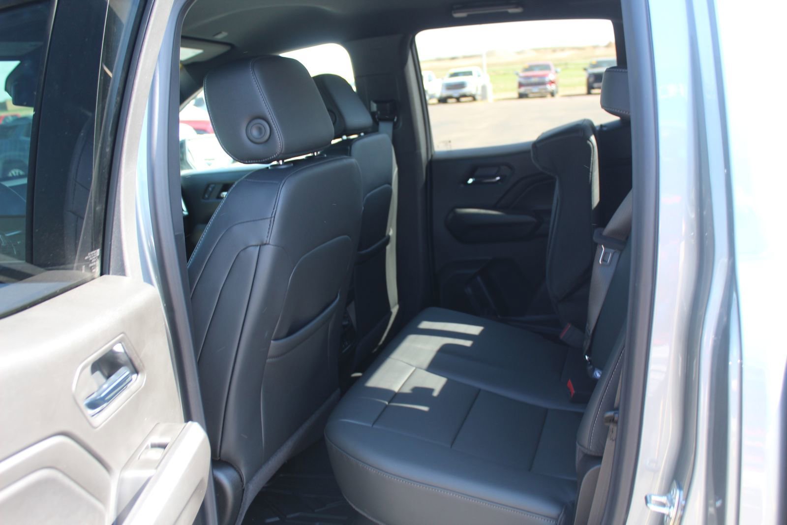 New 2026 Sterling Metallic GMC Elevation image 9