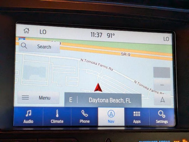 Used 2017  Ford Limited image 29
