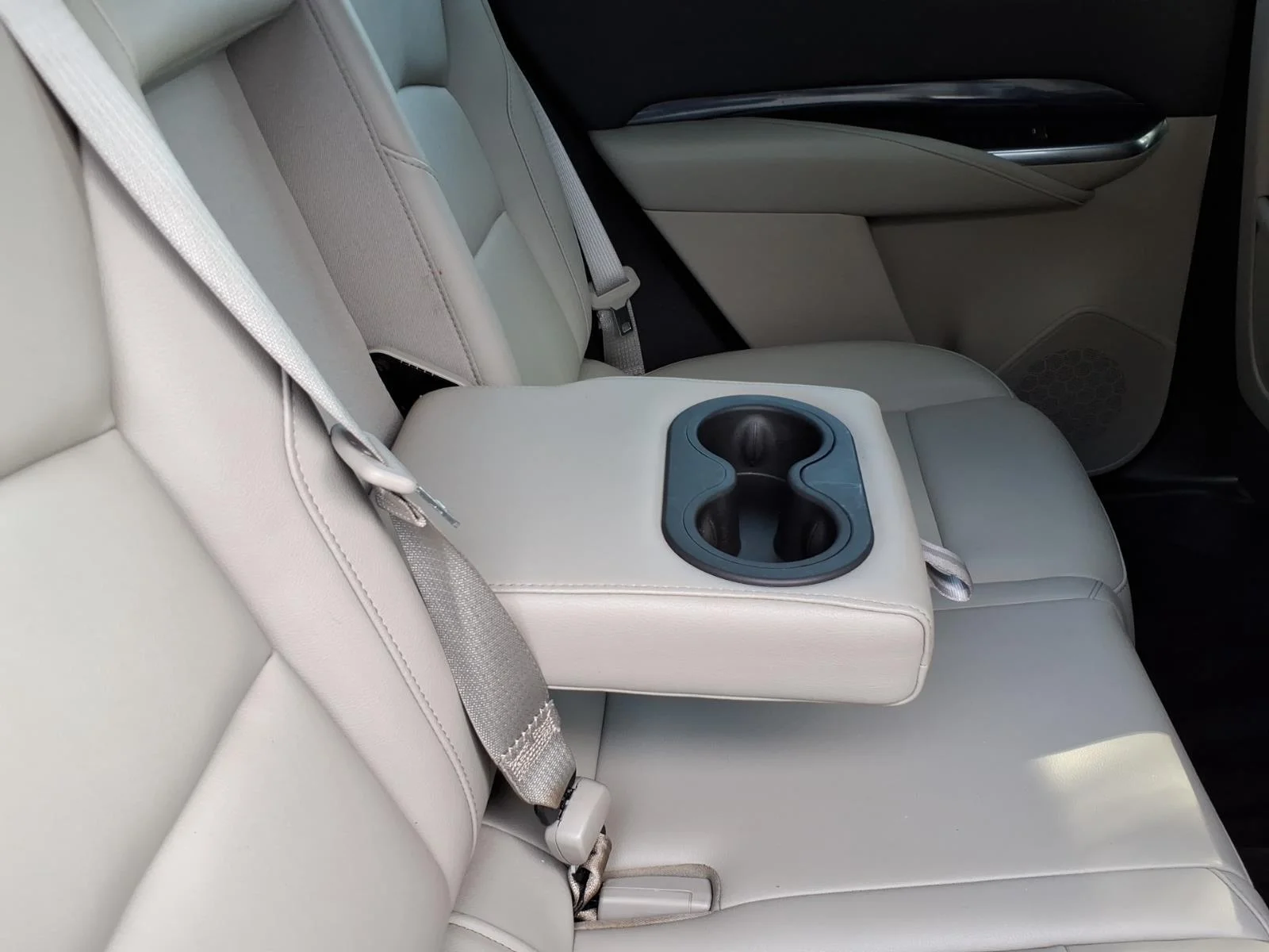 Used 2023 Crystal White Tricoat Cadillac AWD Luxury image 26