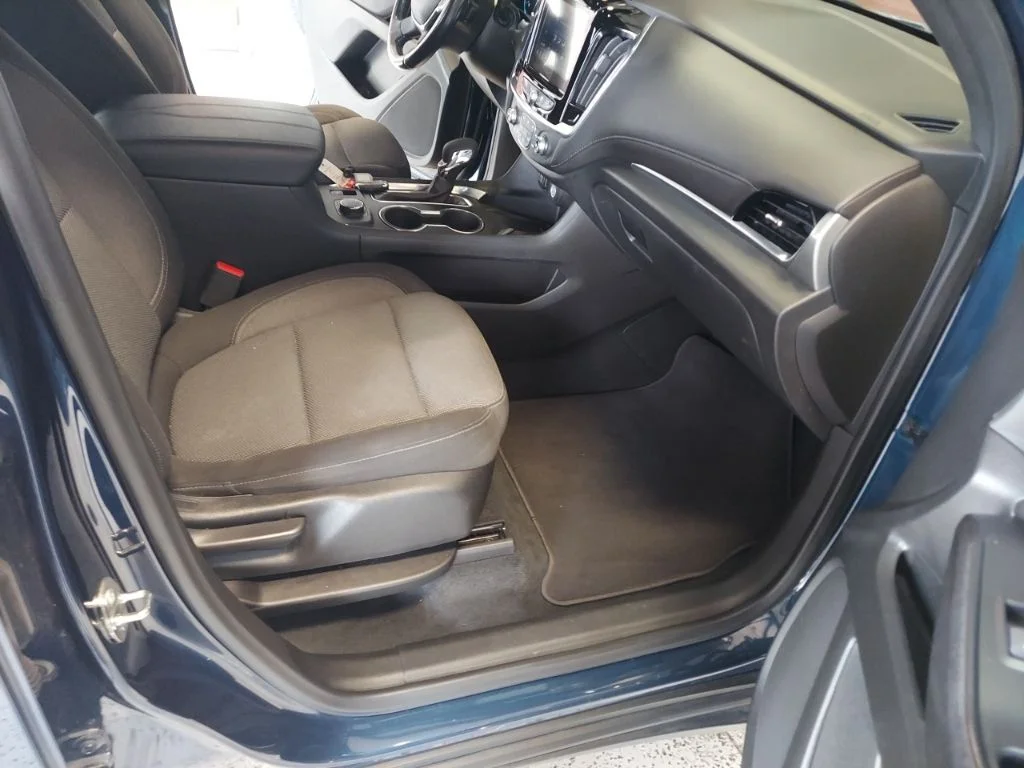 Used 2022 Blue Chevrolet LT image 30