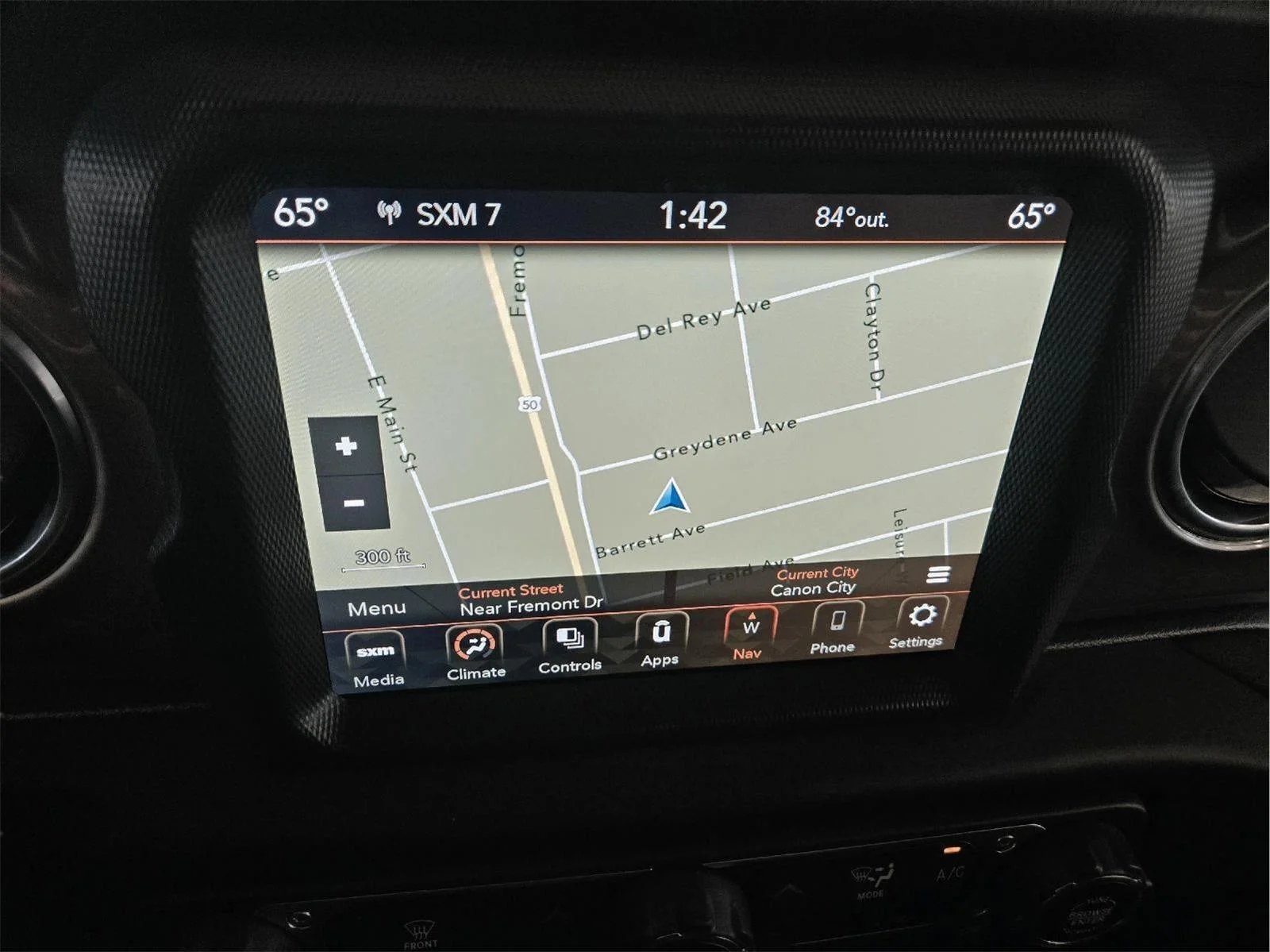 Used 2020 Billet Silver Metallic Jeep Sahara image 23