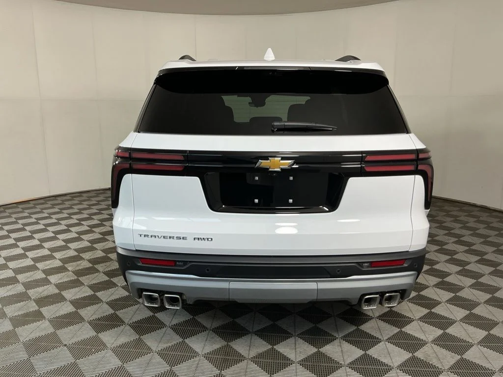New 2027 White Chevrolet LT image 11