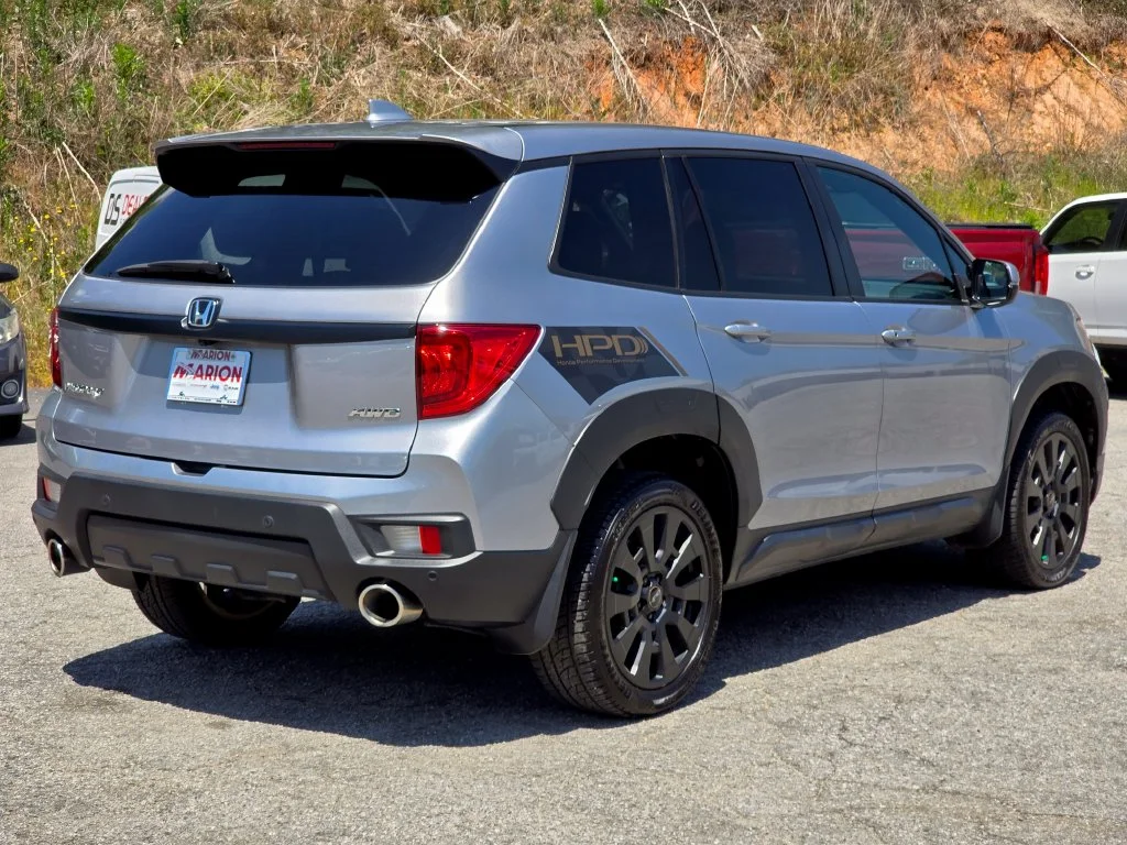 Used 2023 Silver Honda EX-L image 21