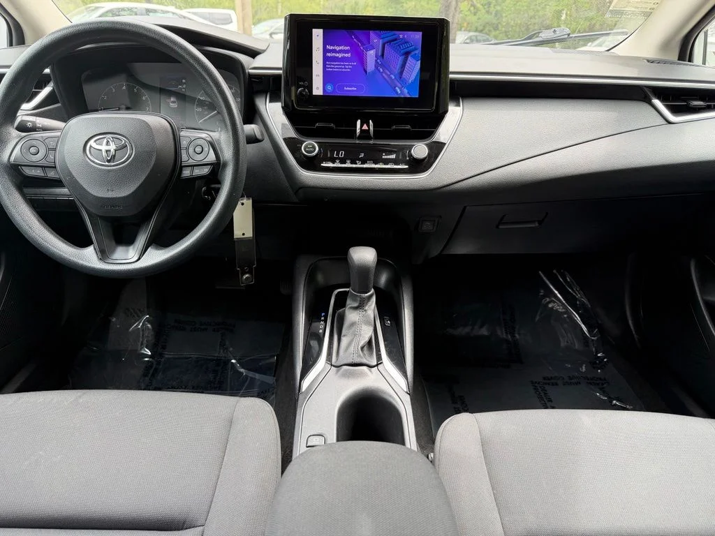 Used 2024 Ice Toyota LE image 12