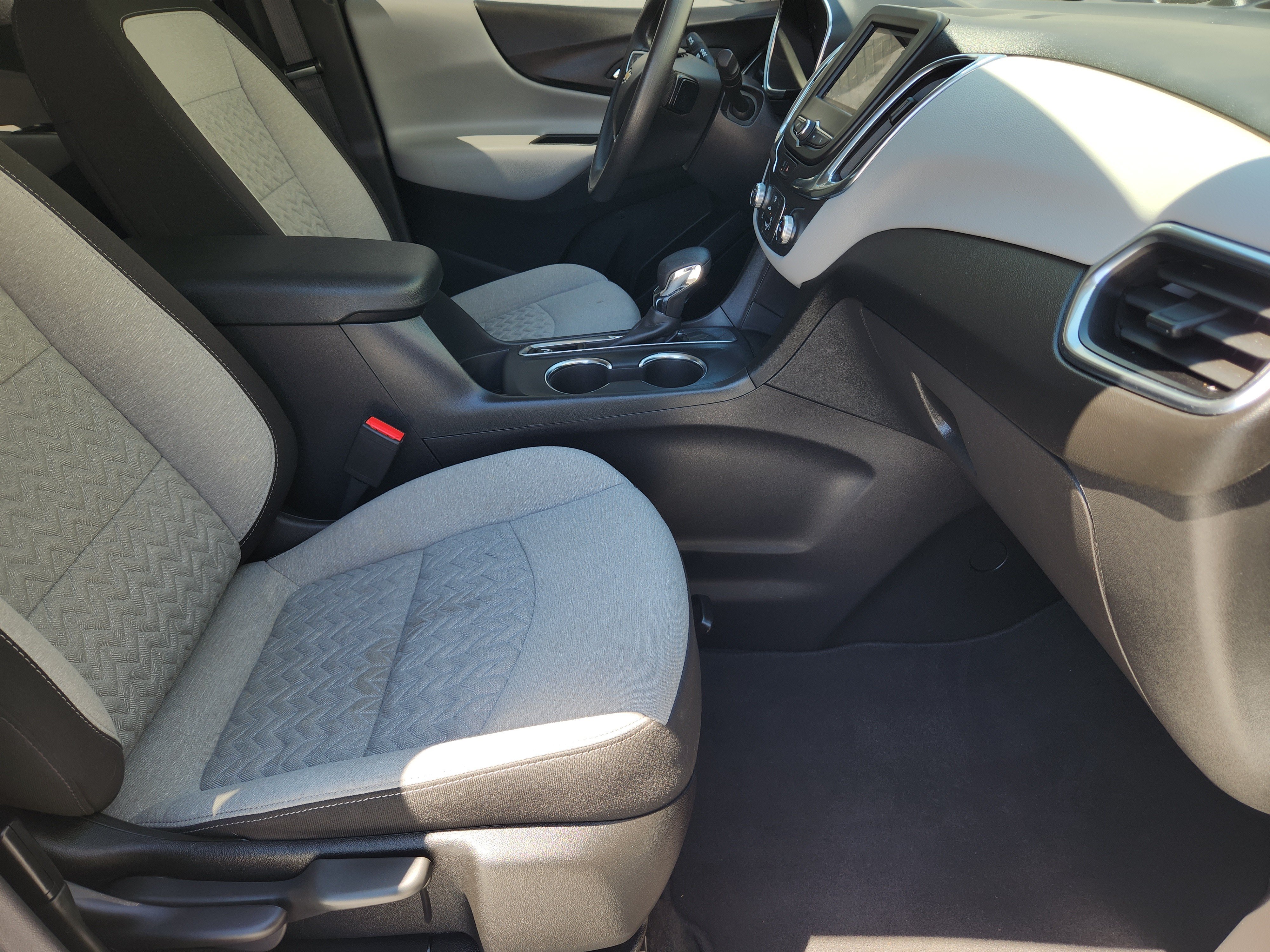 Used 2024 Summit White Chevrolet LS image 15