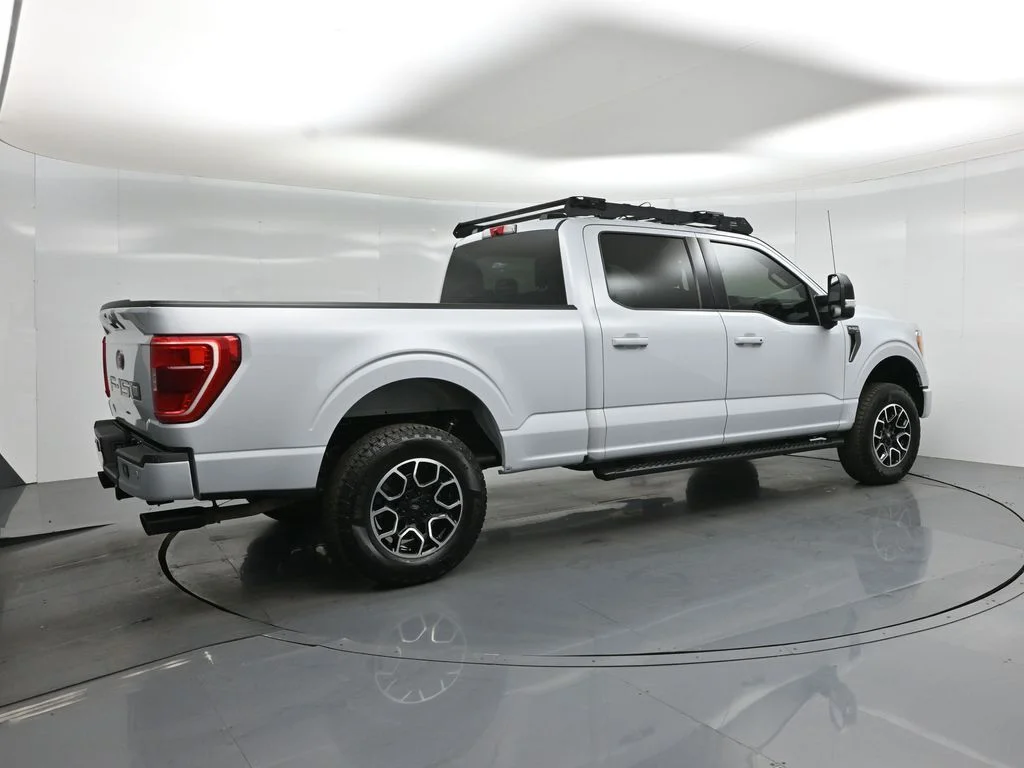 Used 2022 White Ford XLT image 25