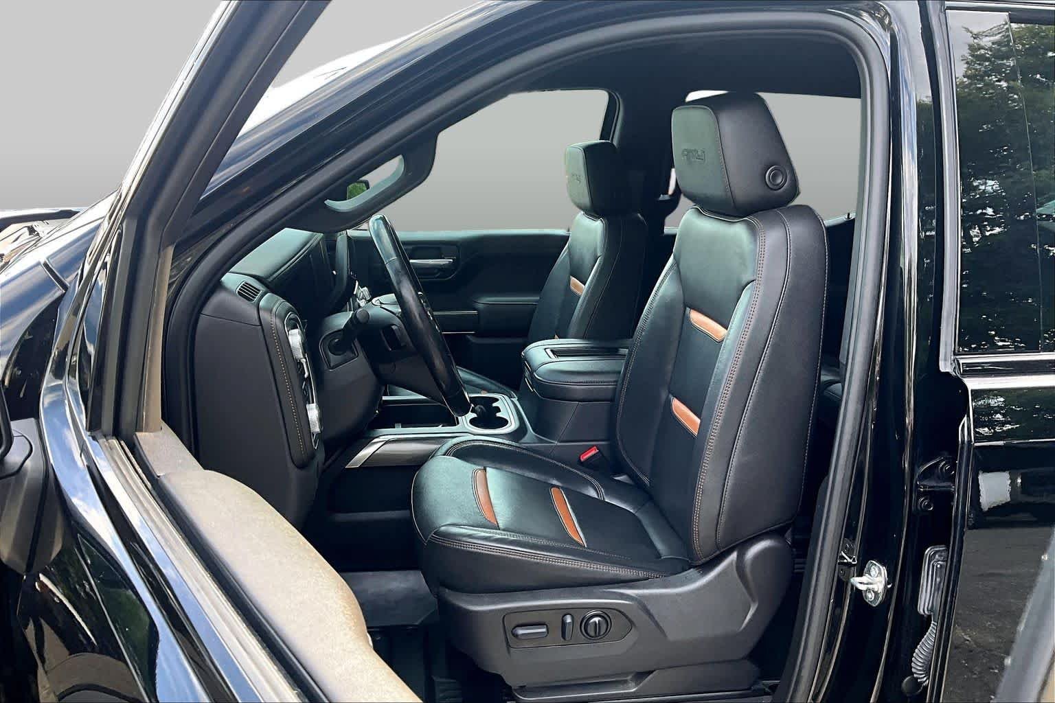 Used 2021 Onyx Black GMC AT4 image 9