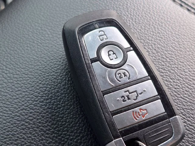 Used 2021 Black Metallic Ford LARIAT image 49