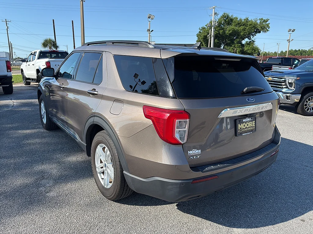 Used 2021 Stone Gray Ford  image 6