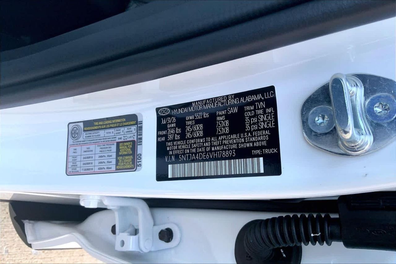 New 2027 Atlas White Hyundai SE FWD image 18
