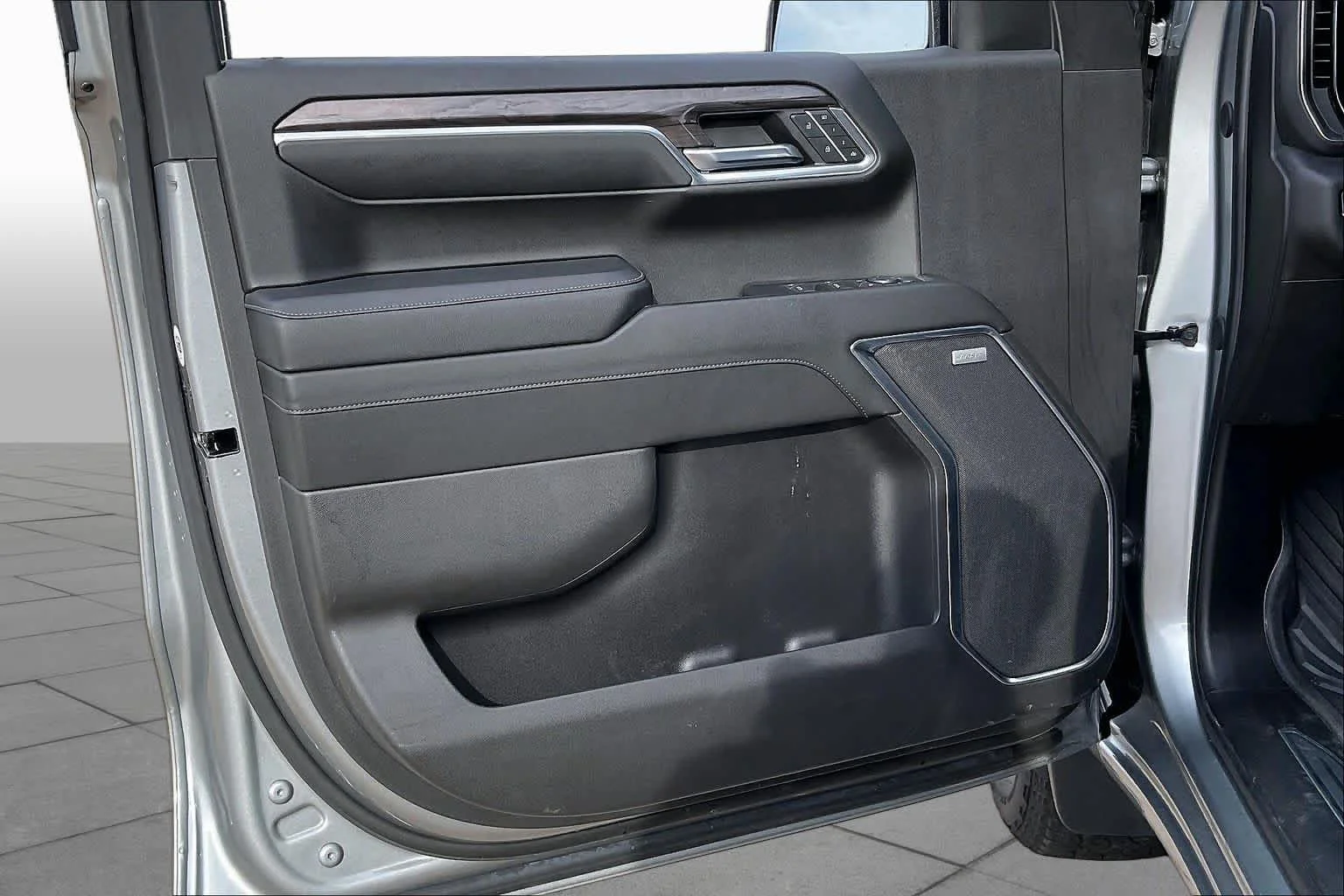 Used 2024 Sterling Gray Metallic Chevrolet LTZ image 21