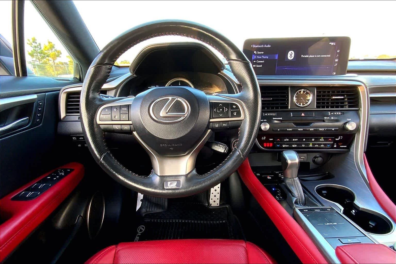 Used 2022 Ultra White Lexus F SPORT Handling image 11