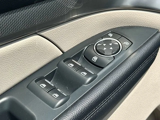 Used 2019 Oxford White Ford XLT image 14