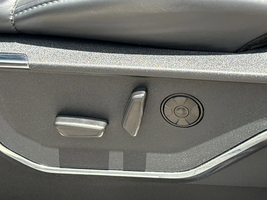 Certified Used 2025 Gray Ford Platinum image 28