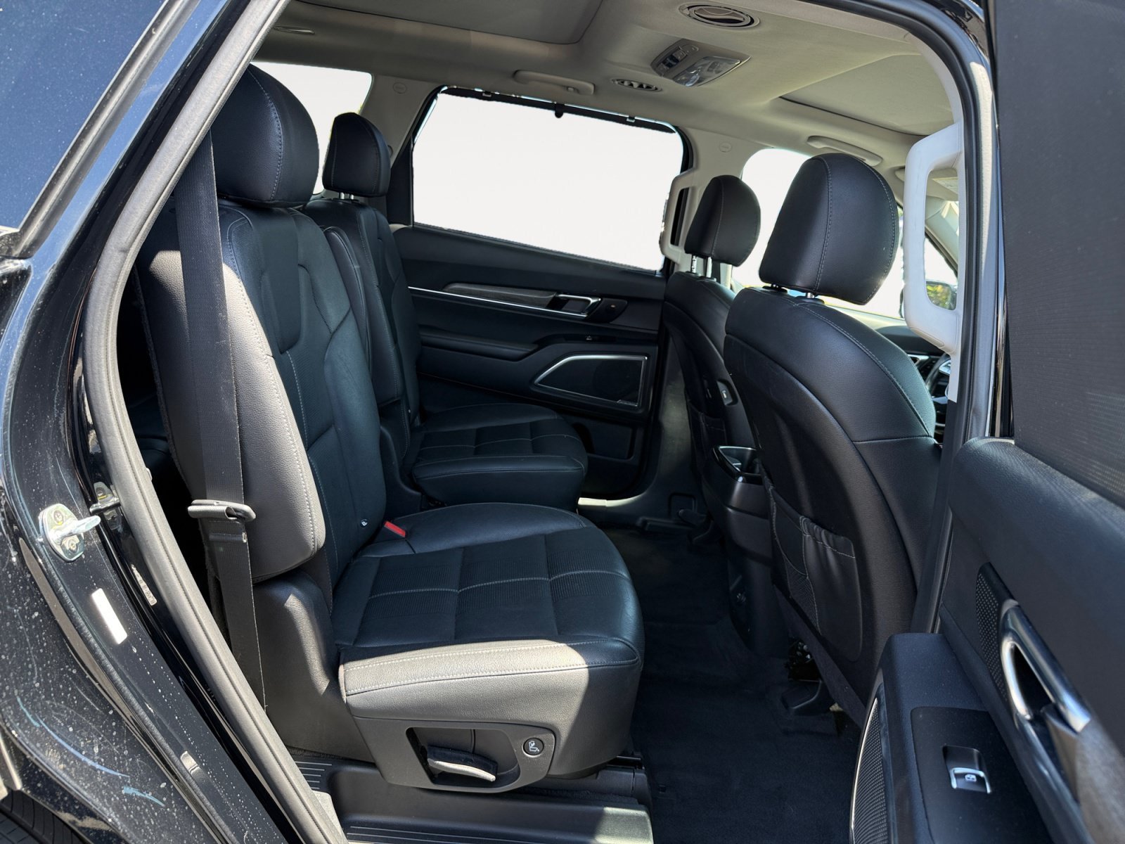 Used 2021 Ebony Black Kia SX image 18