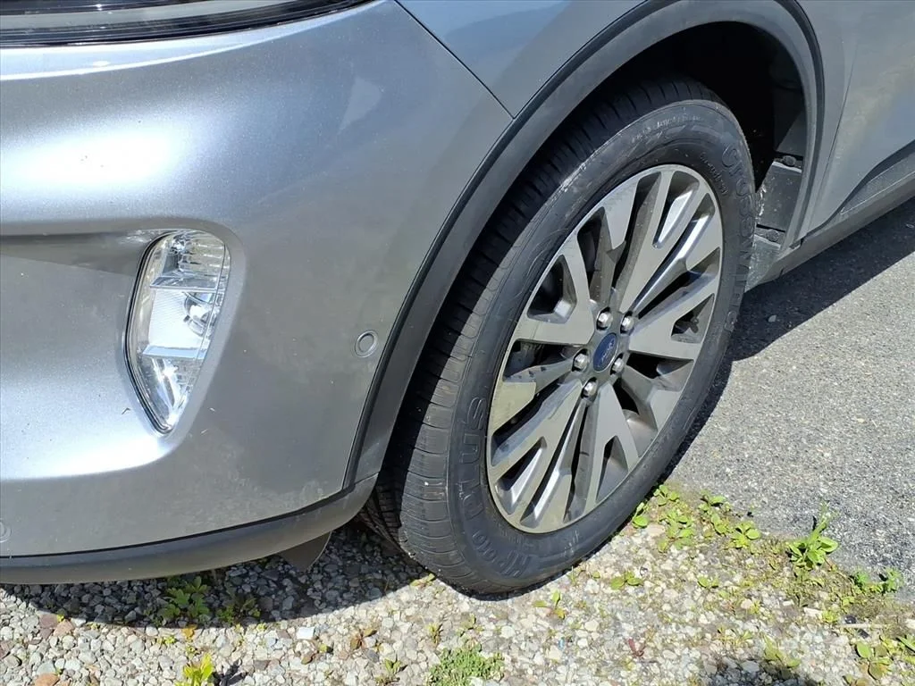 Used 2021 Silver Ford Titanium image 6