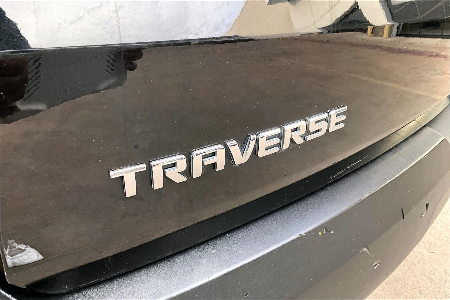 Used 2018 Mosaic Black Metallic Chevrolet LT Leather image 30