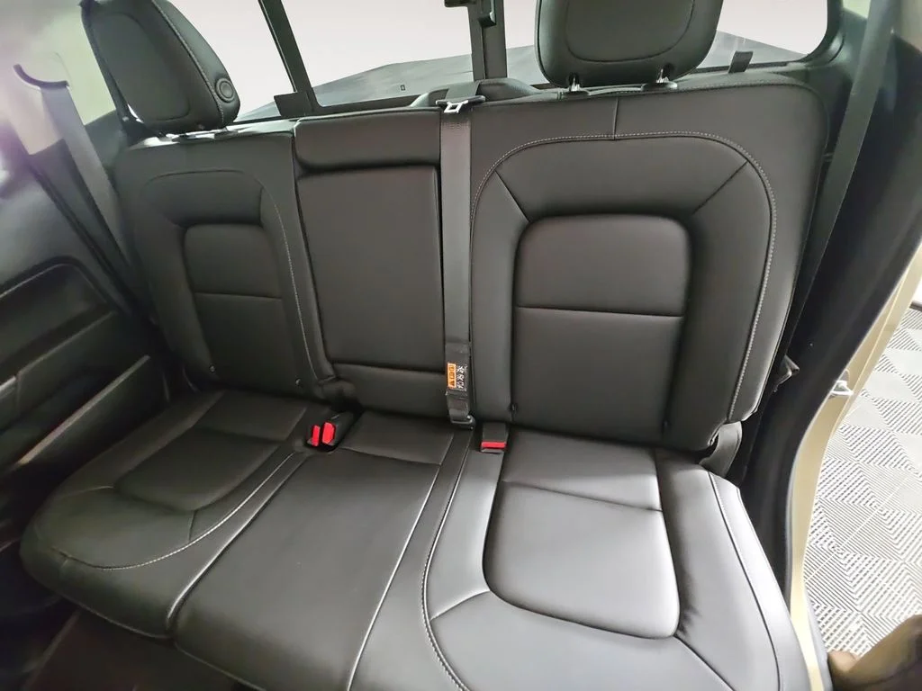 Used 2022 Beige Chevrolet ZR2 image 15