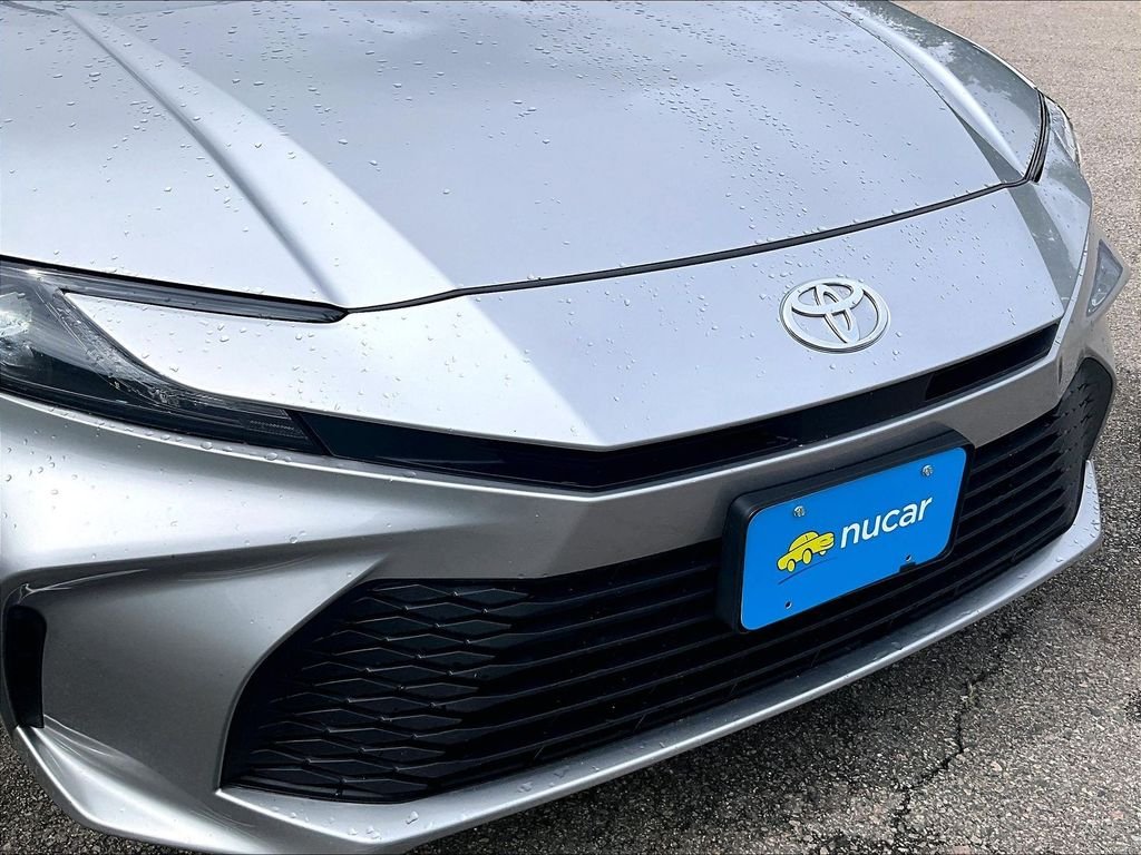 Used 2025 Silver Toyota LE image 31