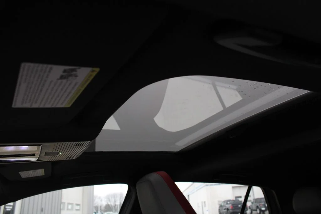 2026 Volkswagen Golf GTI SE - Photo 6