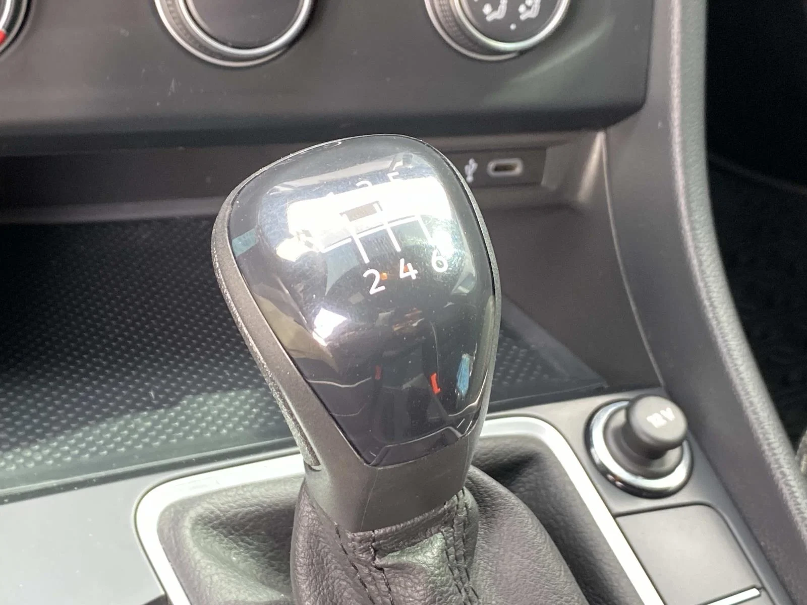Used 2022 Pyrite Silver Metallic Volkswagen Sport Manual image 11