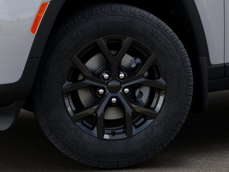 New 2026 White Jeep Altitude image 8