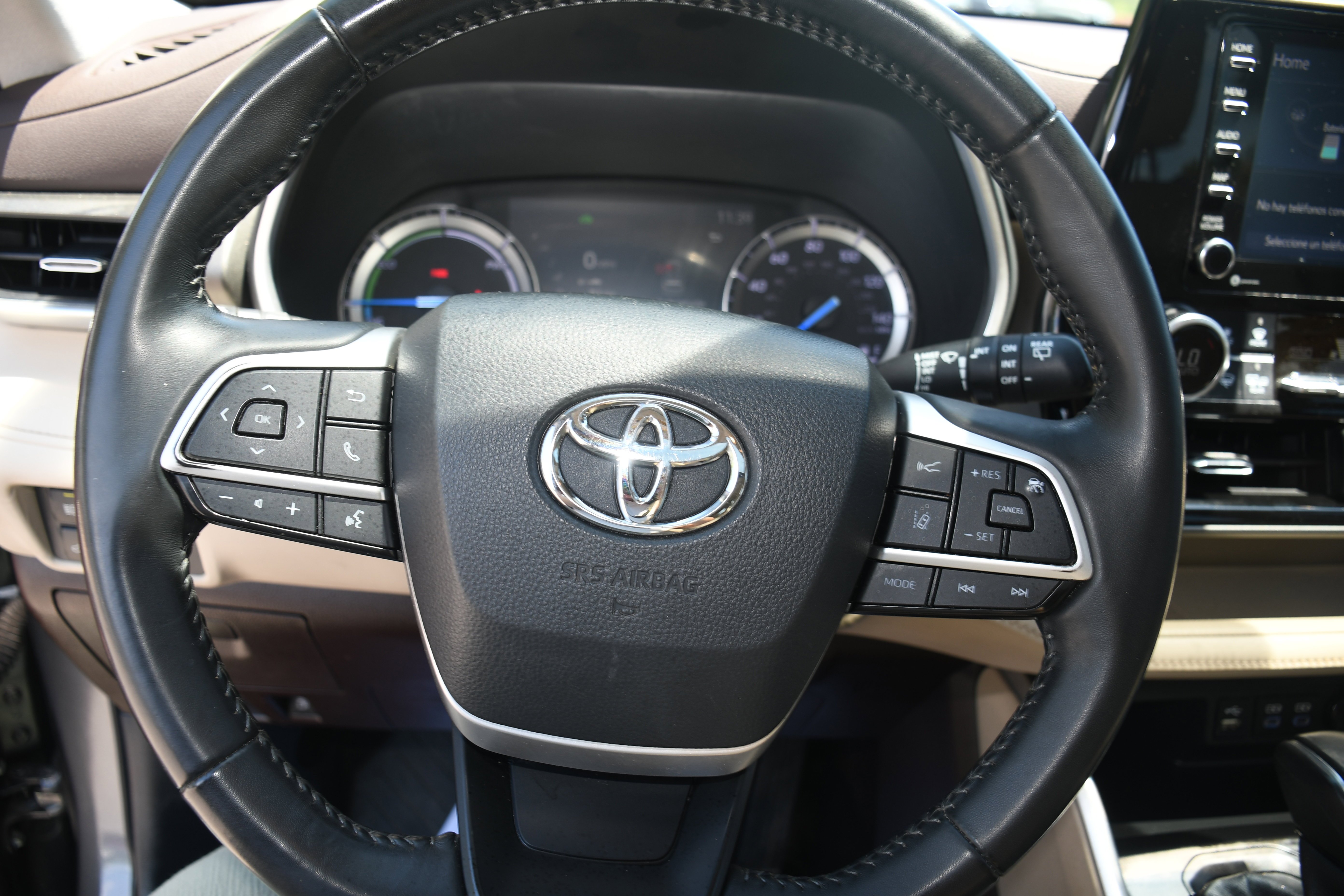 Used 2022 Gray Toyota XLE image 13